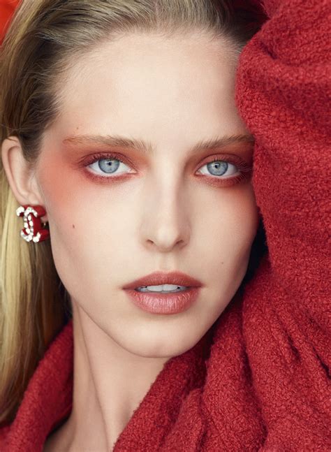 chanel makeup looks 2023|Chanel fashion show 2023.